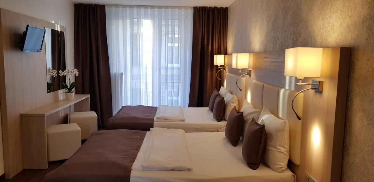 Hotel Budapester Hof Хамбург Екстериор снимка