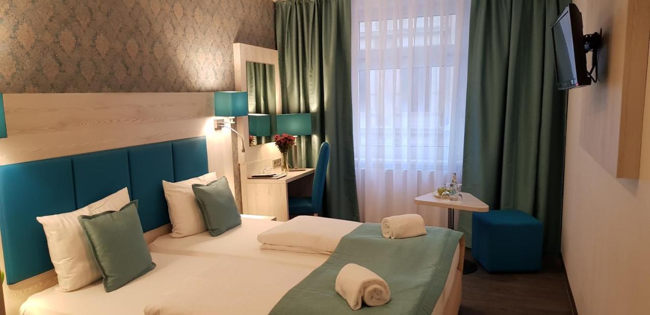 Hotel Budapester Hof Хамбург Екстериор снимка