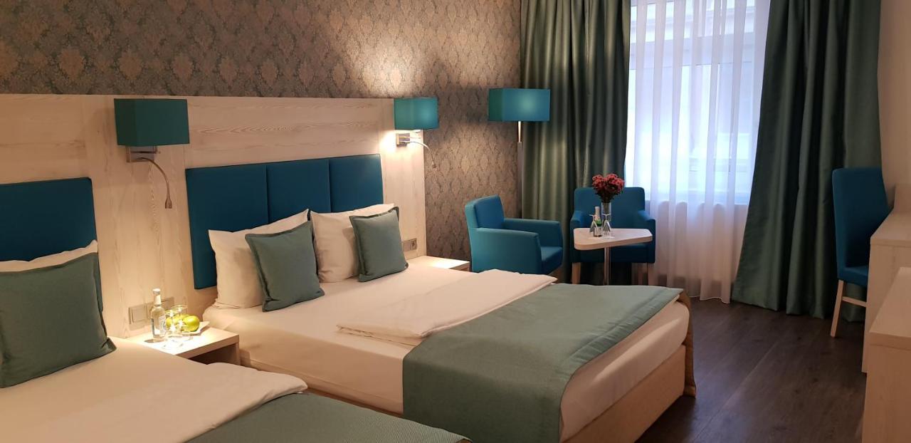 Hotel Budapester Hof Хамбург Екстериор снимка