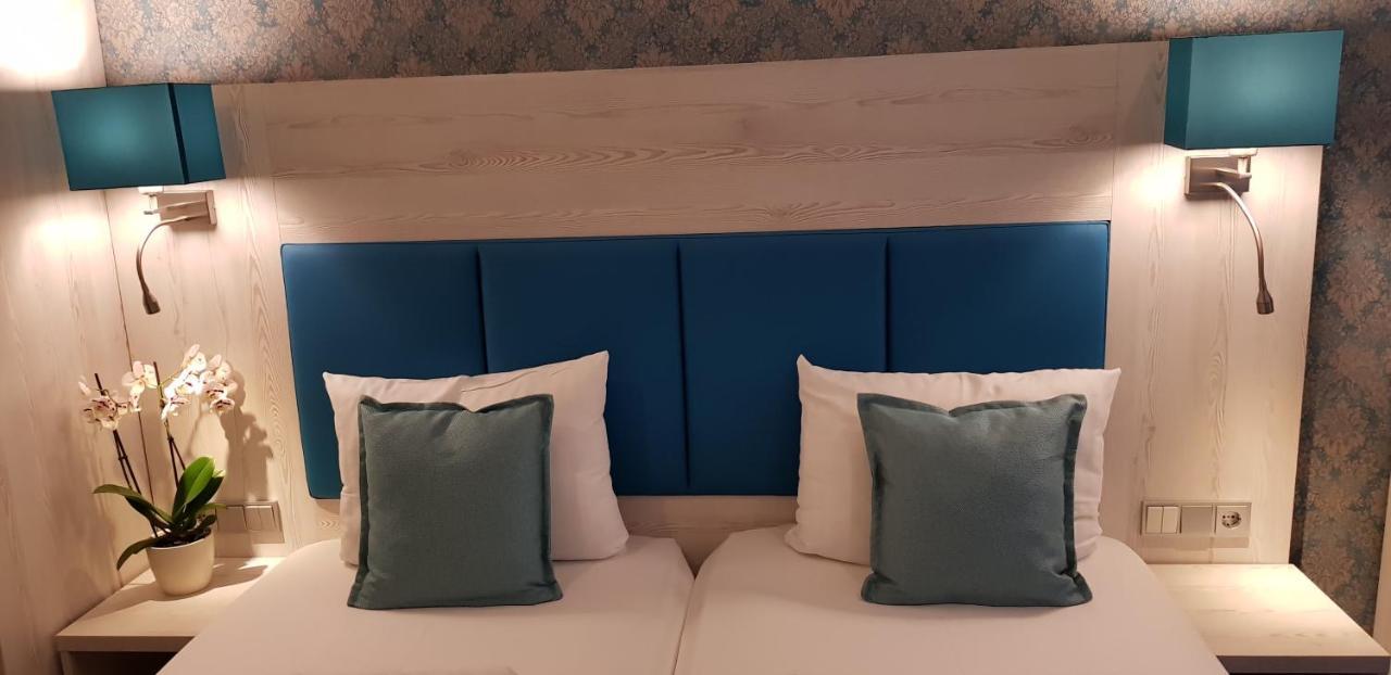 Hotel Budapester Hof Хамбург Екстериор снимка