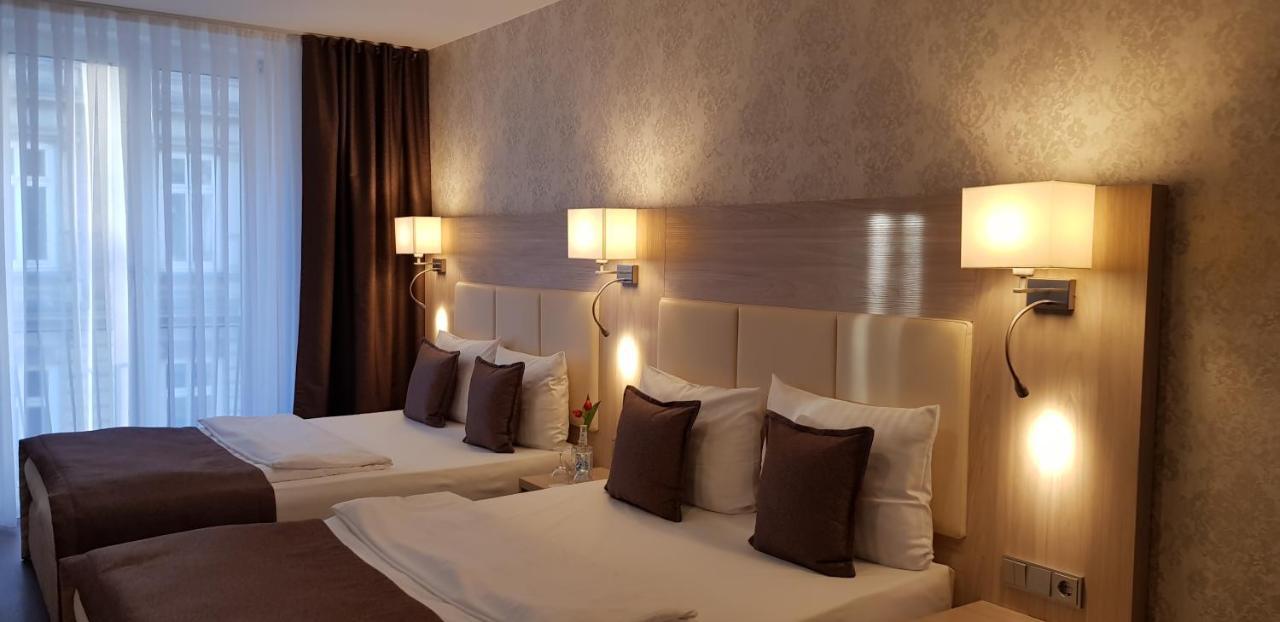Hotel Budapester Hof Хамбург Екстериор снимка