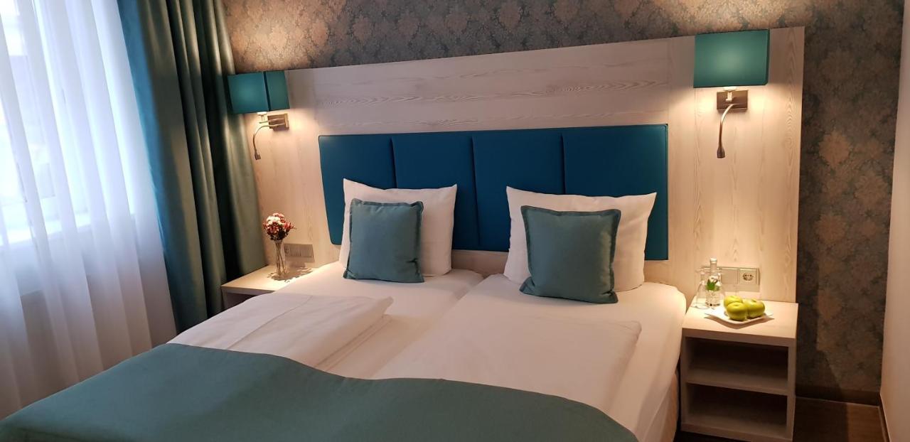 Hotel Budapester Hof Хамбург Екстериор снимка