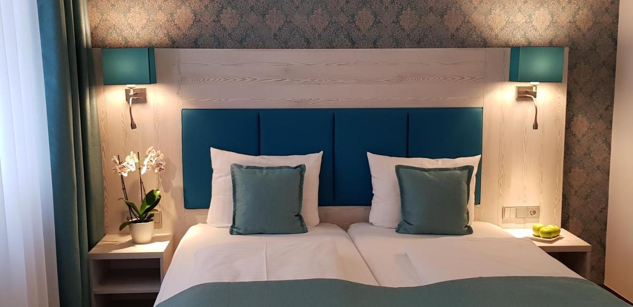 Hotel Budapester Hof Хамбург Екстериор снимка